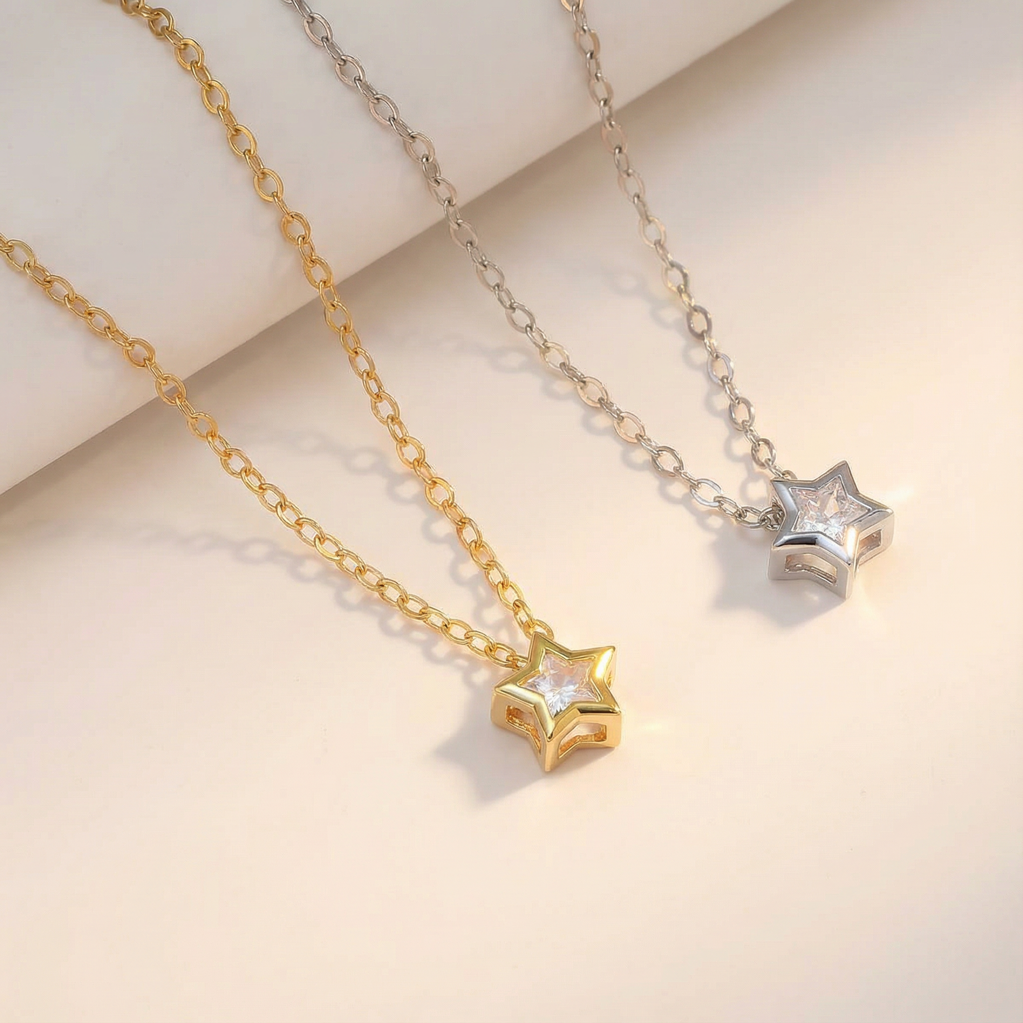 Zoravelle – Luminous Star Pendant Necklace