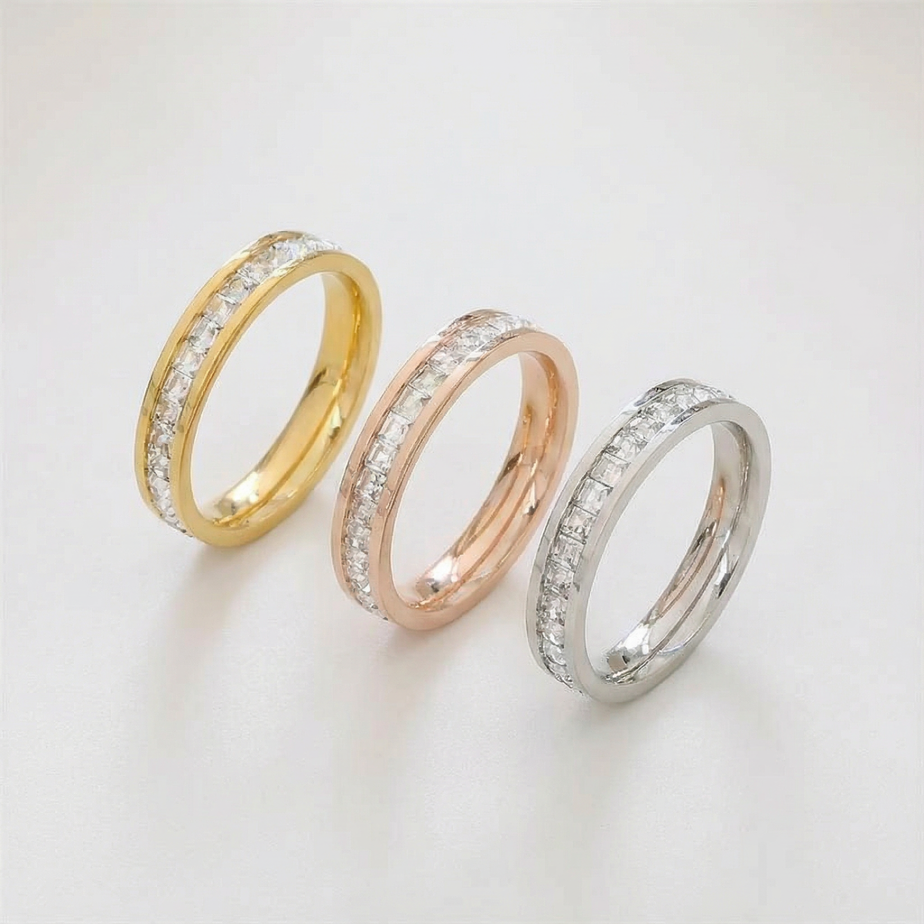 Zoravelle – Anello con fascia in zircone Veronique