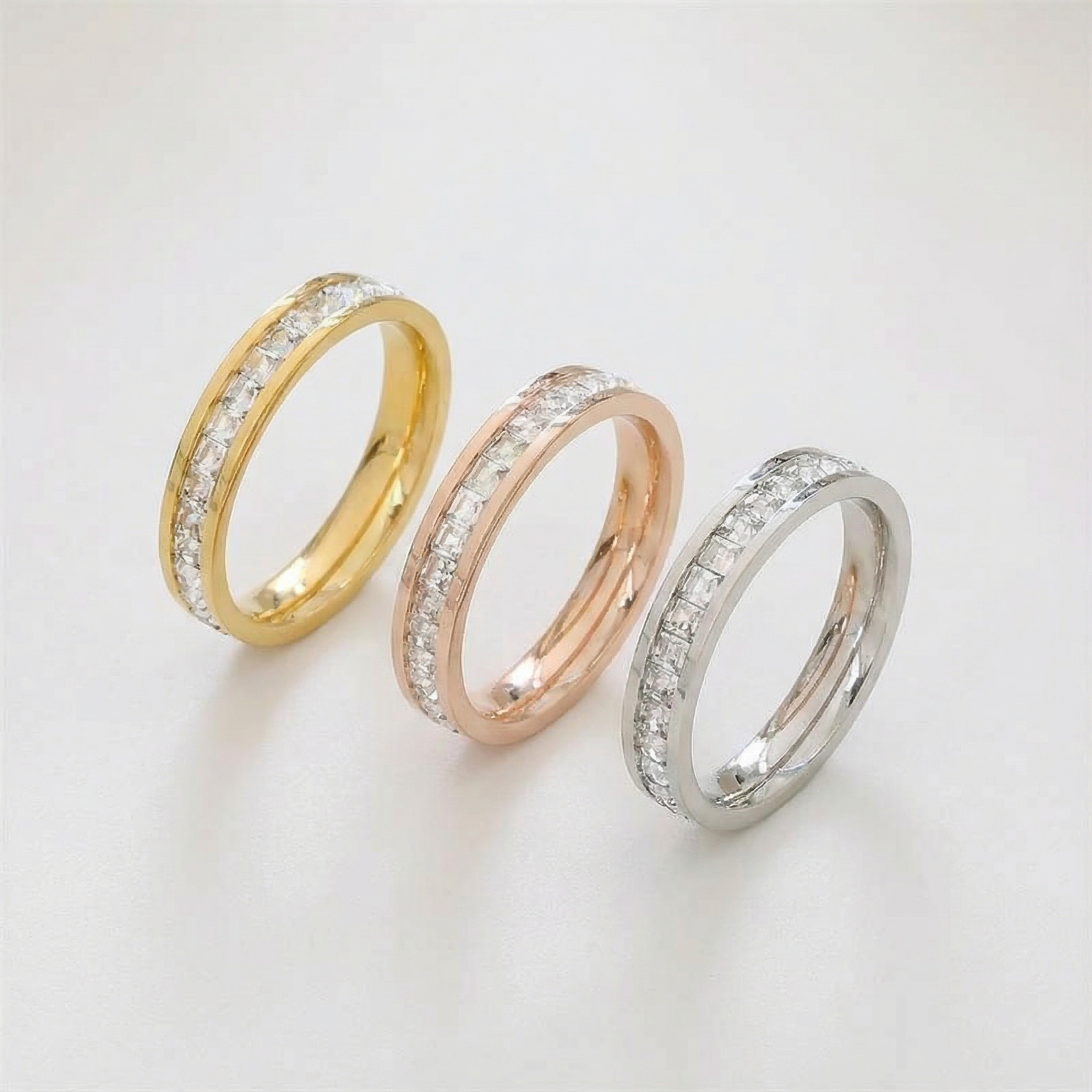 Zoravelle – Veronique Zircon Band Ring