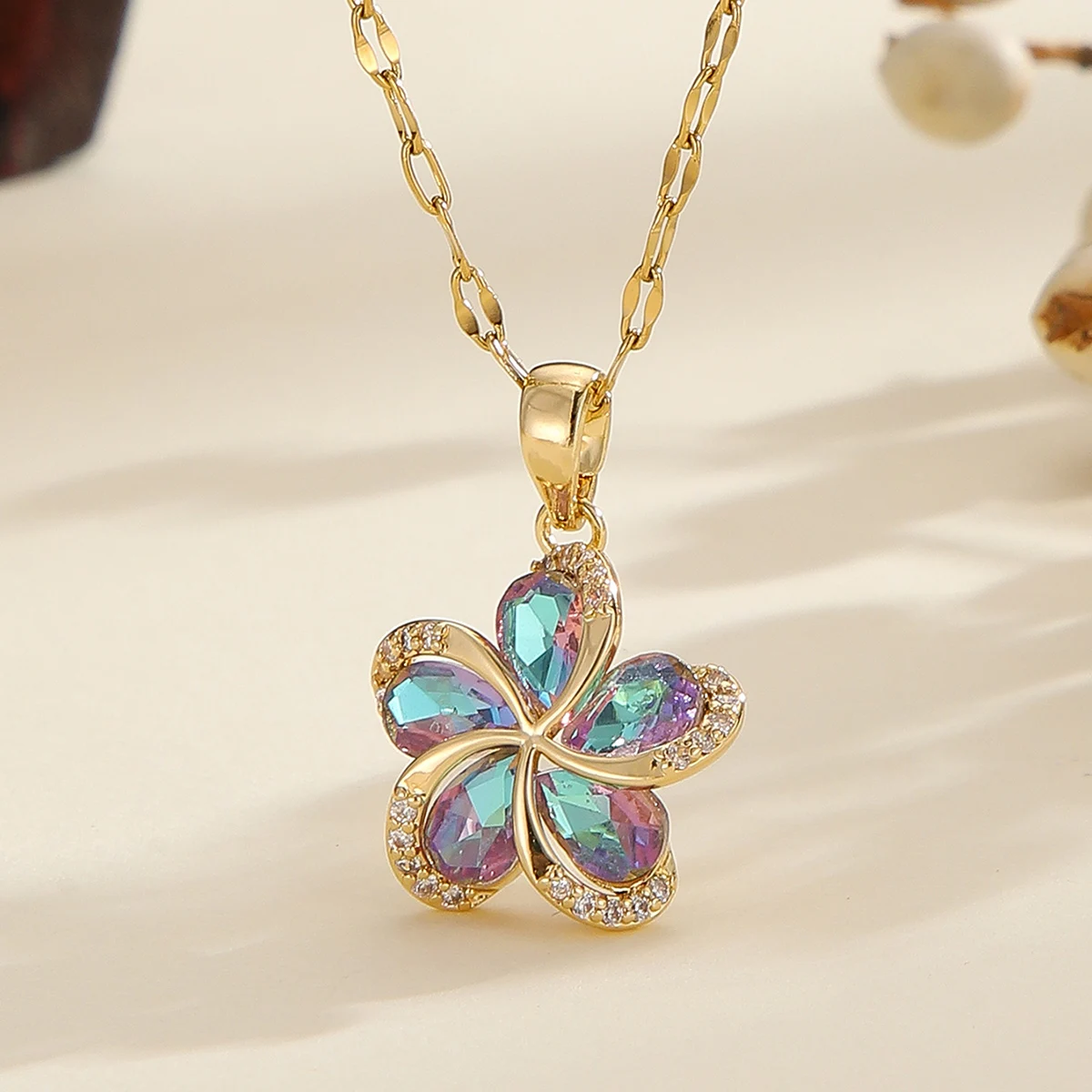 Zoravelle – Zircon Flower Pendant Necklace