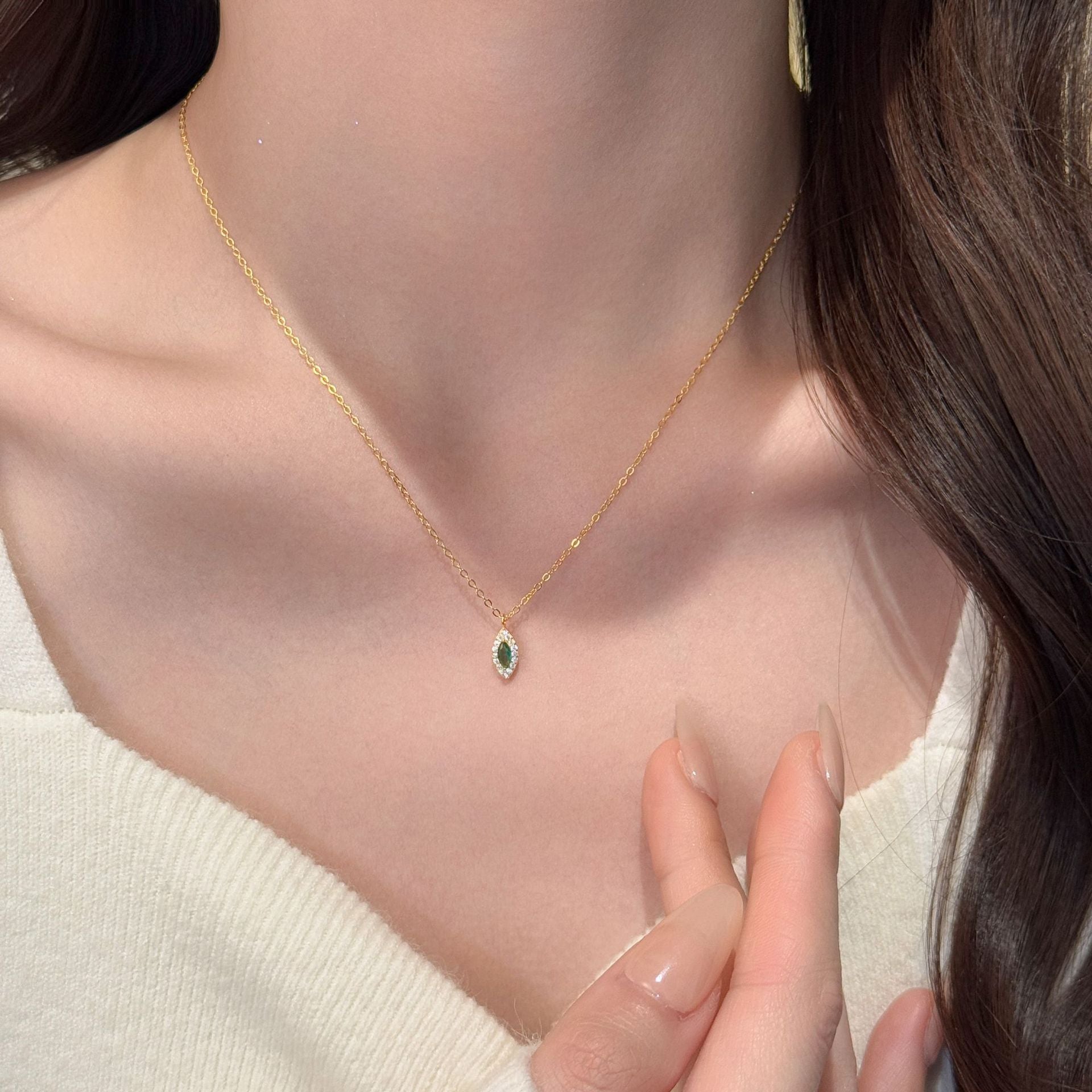 AURELIA MARQUISE NECKLACE