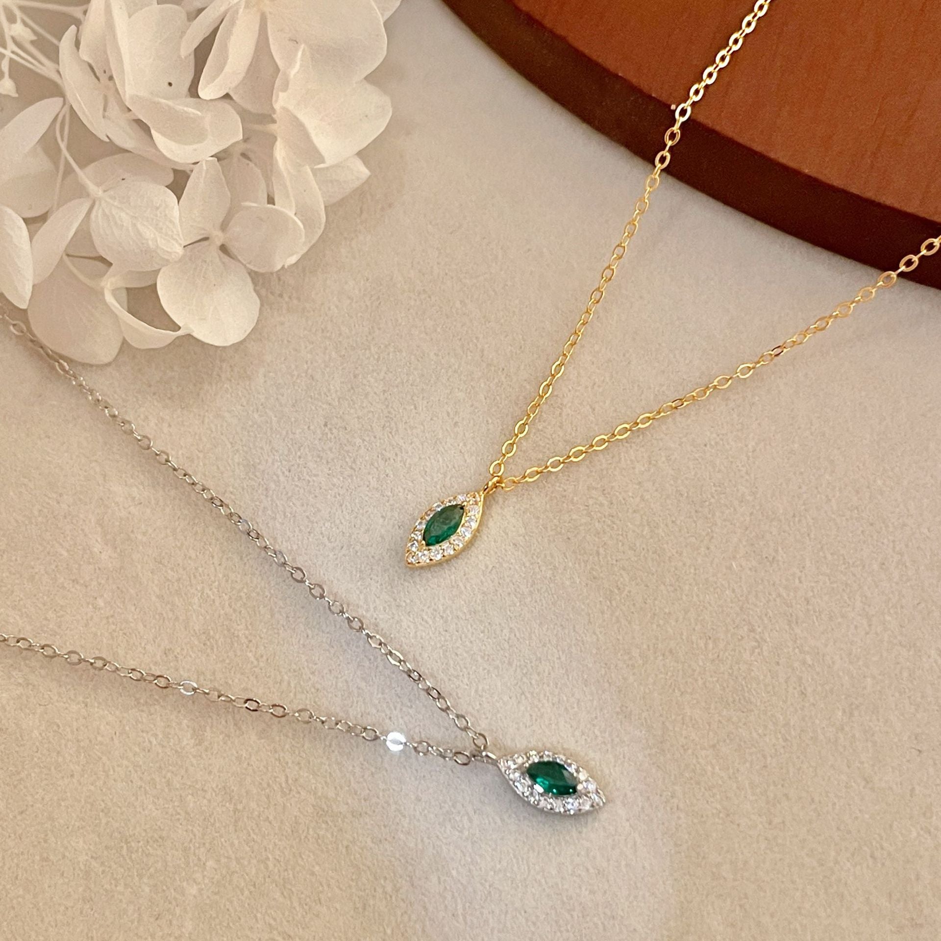 AURELIA MARQUISE NECKLACE