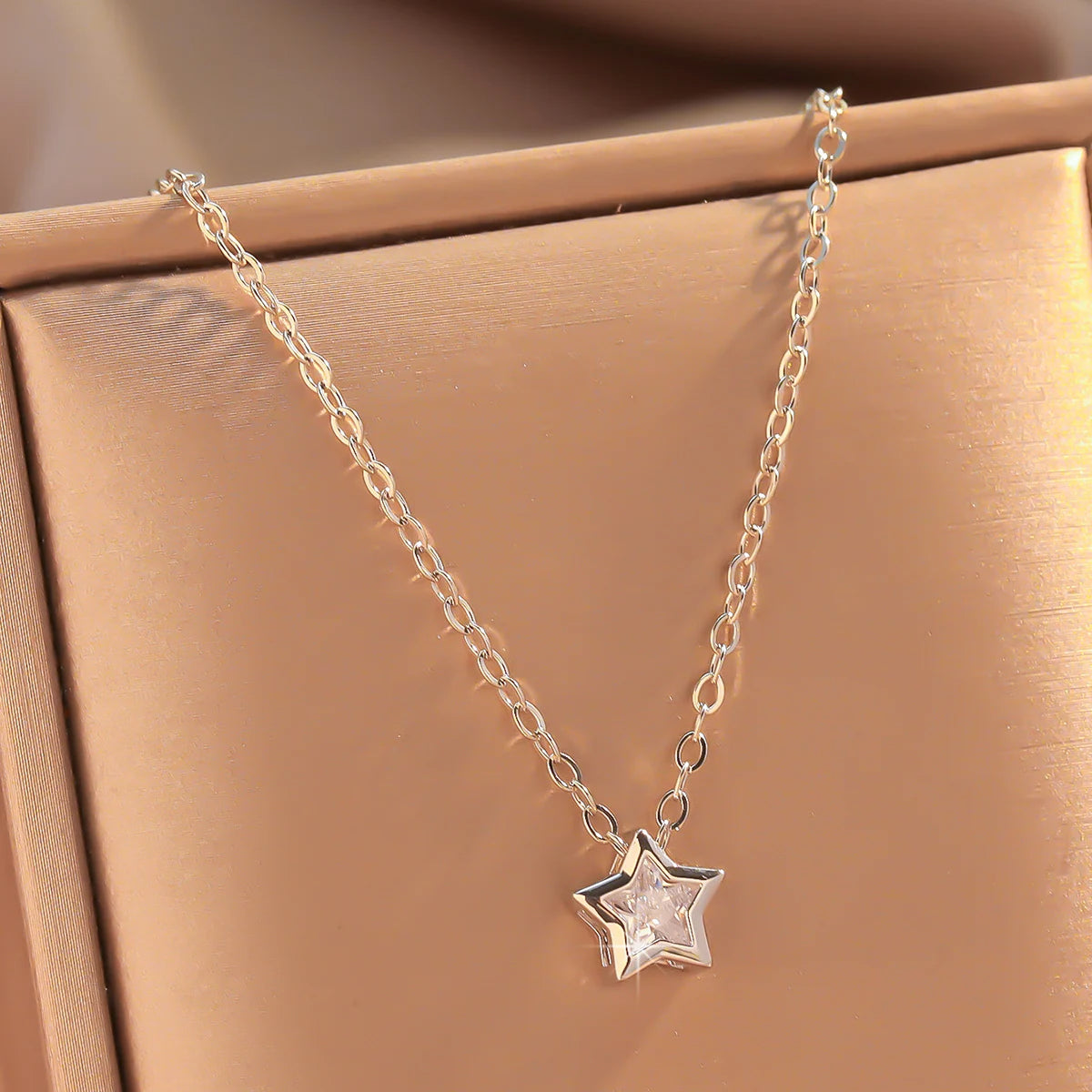 Zoravelle – Luminous Star Pendant Necklace