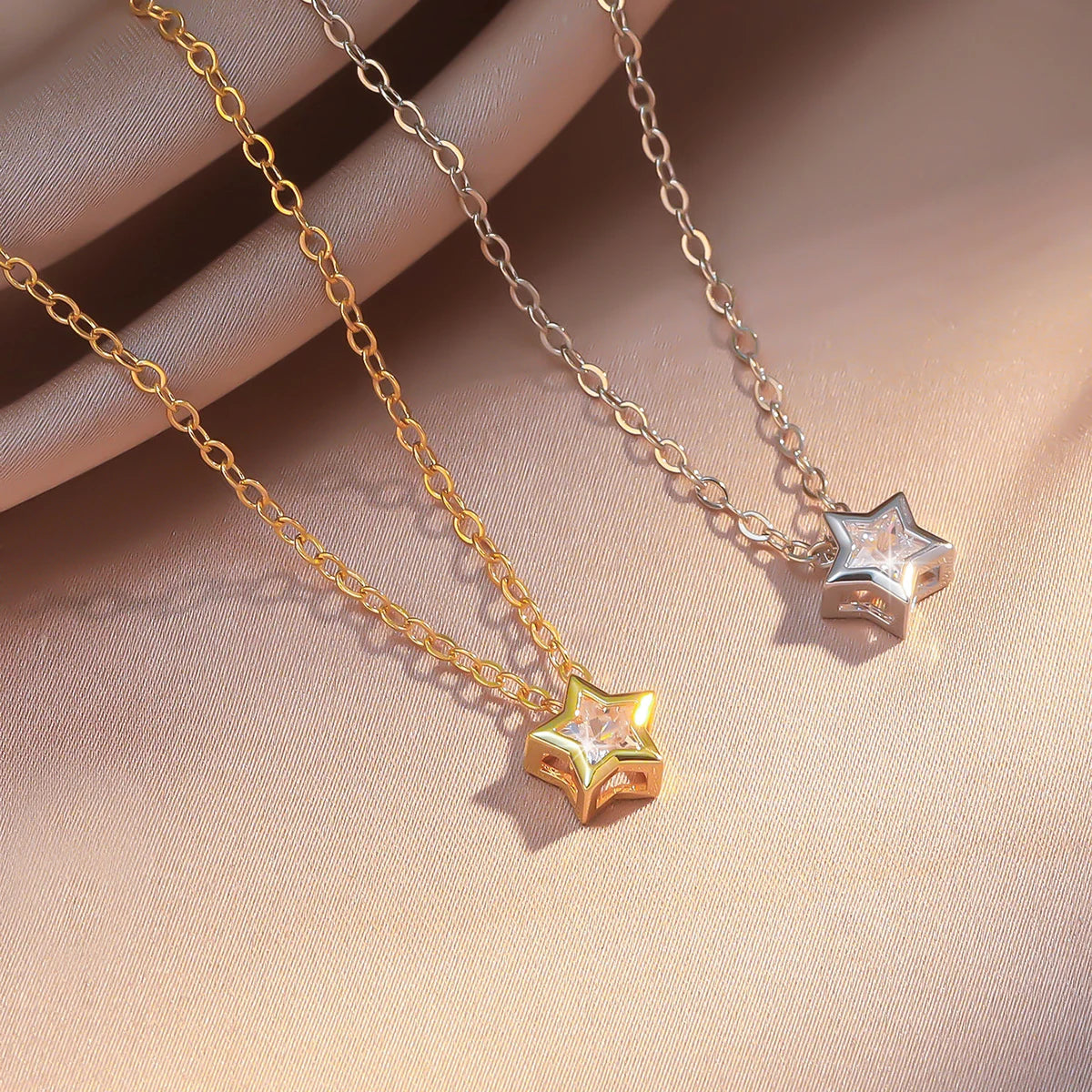 Zoravelle – Luminous Star Pendant Necklace