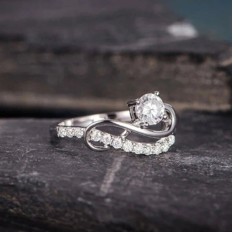 Zoravelle – Infinity Zircon Ring