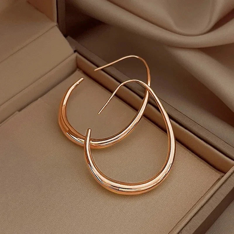 Zoravelle – Waterdrop Hoop Earrings