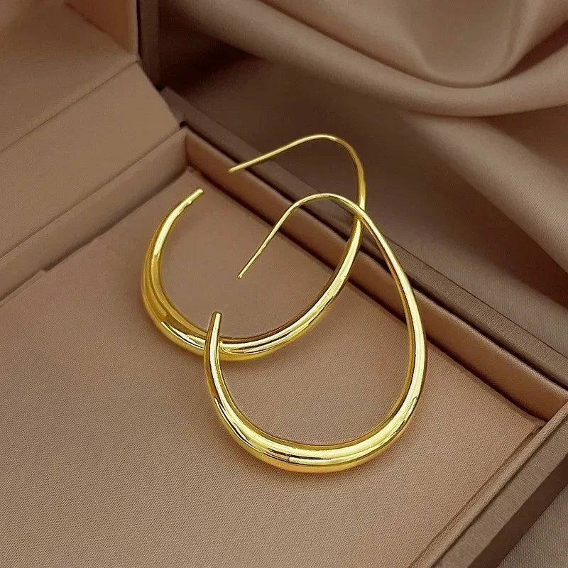 Zoravelle – Waterdrop Hoop Earrings